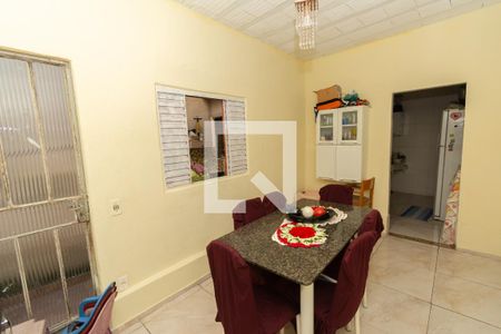 Casa à venda com 240m², 2 quartos e 8 vagasCopa