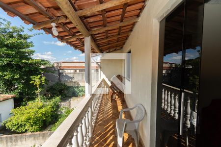 Casa à venda com 240m², 2 quartos e 8 vagasÁrea comum