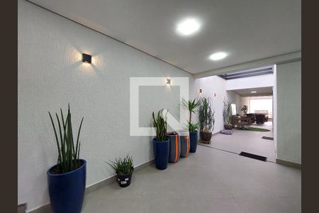 Casa à venda com 500m², 4 quartos e 4 vagasCorredor