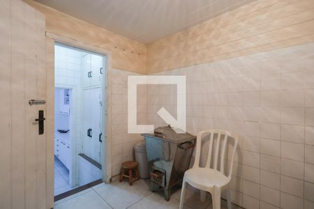 Casa à venda com 143m², 3 quartos e 2 vagas Casa à venda com 143m², 3 quartos e 2 vagasÁrea de serviço