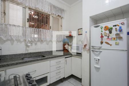 Casa à venda com 143m², 3 quartos e 2 vagas Casa à venda com 143m², 3 quartos e 2 vagasCozinha
