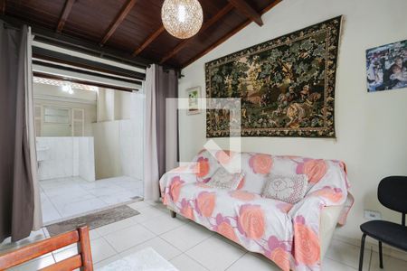 Casa à venda com 143m², 3 quartos e 2 vagas Casa à venda com 143m², 3 quartos e 2 vagasEdícula - Sala