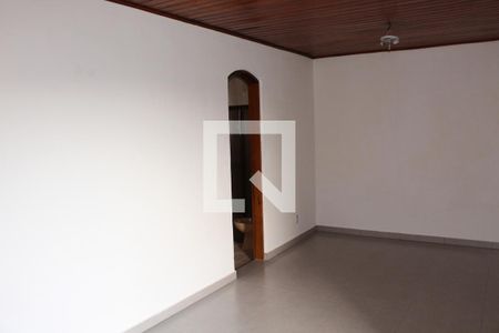 Quarto de casa para alugar com 3 quartos, 60m² em Vila Santo Antônio do Portão, Cotia