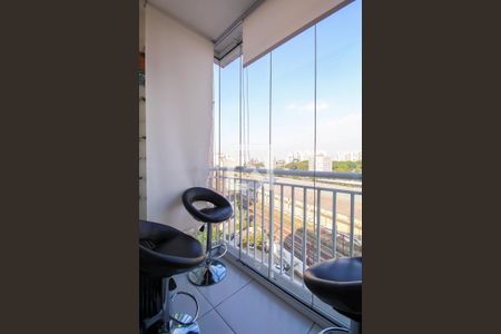 Apartamento para alugar com 54m², 2 quartos e 1 vaga Apartamento para alugar com 54m², 2 quartos e 1 vagaVaranda