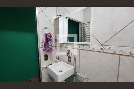 Banheiro de casa à venda com 2 quartos, 118m² em Parque Residencial Almerinda Chaves, Jundiaí