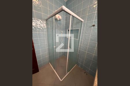 Casa à venda com 170m², 4 quartos e 2 vagasBanheiro