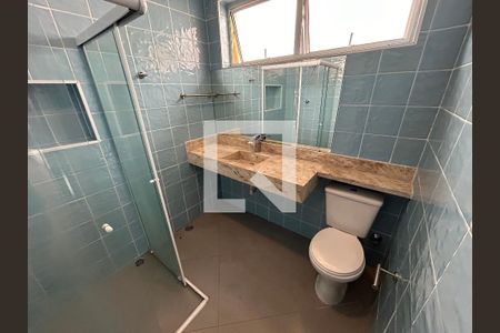 Casa à venda com 170m², 4 quartos e 2 vagasBanheiro