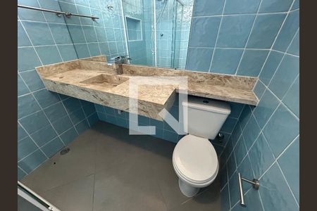 Casa à venda com 170m², 4 quartos e 2 vagasBanheiro