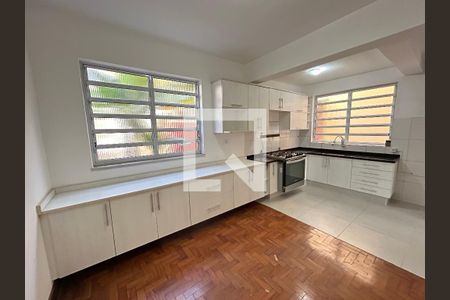 Casa à venda com 170m², 4 quartos e 2 vagasCozinha