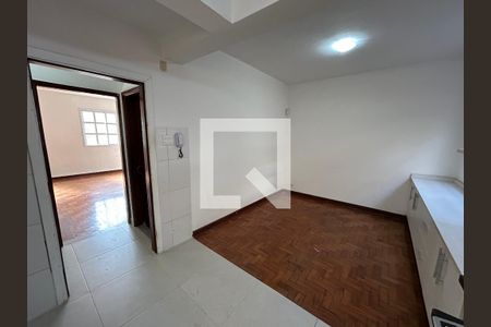 Casa à venda com 170m², 4 quartos e 2 vagasCozinha