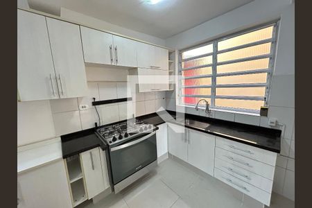 Casa à venda com 170m², 4 quartos e 2 vagasCozinha