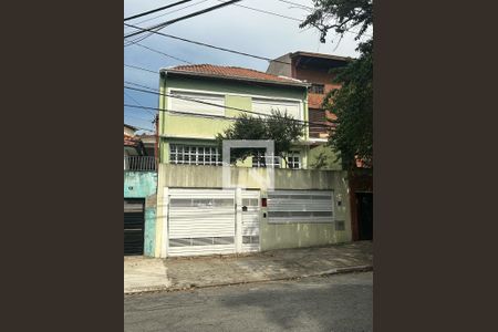 Casa à venda com 170m², 4 quartos e 2 vagasFrente da casa