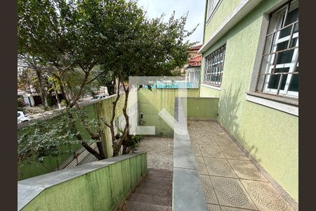 Casa à venda com 170m², 4 quartos e 2 vagasQuintal frente