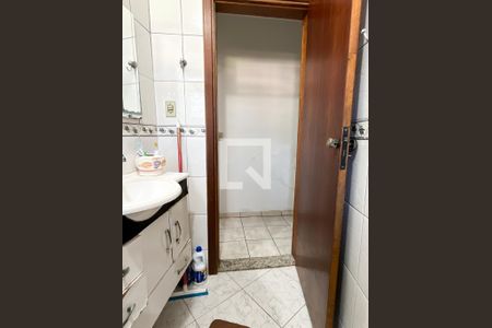 Casa à venda com 132m², 3 quartos e 1 vagaBanheiro
