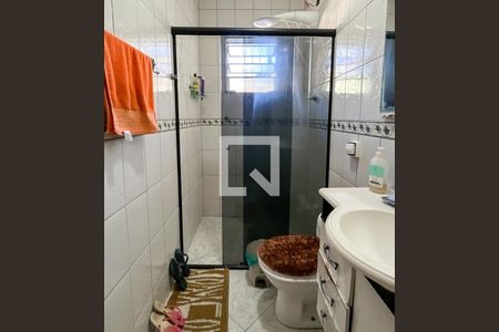 Casa à venda com 132m², 3 quartos e 1 vagaBanheiro