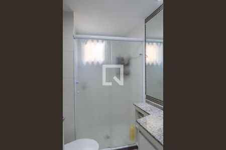 Apartamento à venda com 114m², 3 quartos e 2 vagas Apartamento à venda com 114m², 3 quartos e 2 vagasBanheiro Suíte