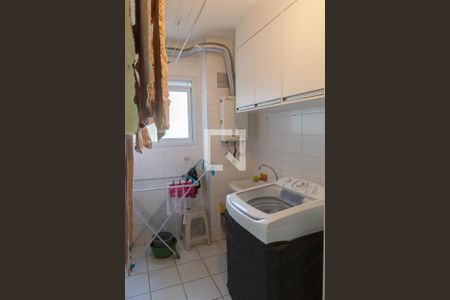 Apartamento à venda com 114m², 3 quartos e 2 vagas Apartamento à venda com 114m², 3 quartos e 2 vagasÁrea de Serviço