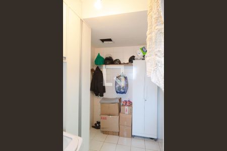 Apartamento à venda com 114m², 3 quartos e 2 vagas Apartamento à venda com 114m², 3 quartos e 2 vagasÁrea de Serviço