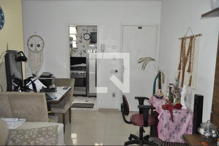 Sala de apartamento à venda com 1 quarto, 38m² em Pilares, Rio de Janeiro