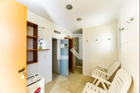 Apartamento à venda com 203m², 4 quartos e 4 vagas Apartamento à venda com 203m², 4 quartos e 4 vagasSaúna