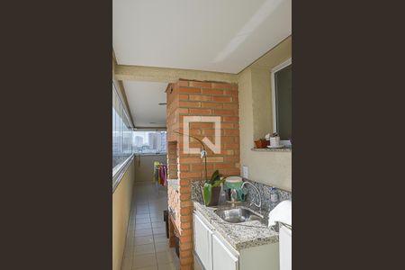 Apartamento à venda com 203m², 4 quartos e 4 vagas Apartamento à venda com 203m², 4 quartos e 4 vagasChurrasqueira