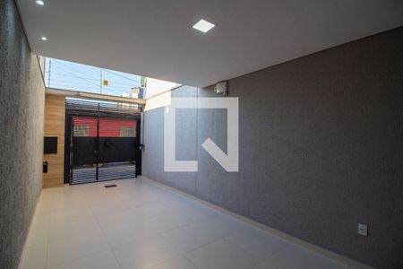 Casa à venda com 100m², 2 quartos e 2 vagasGaragem