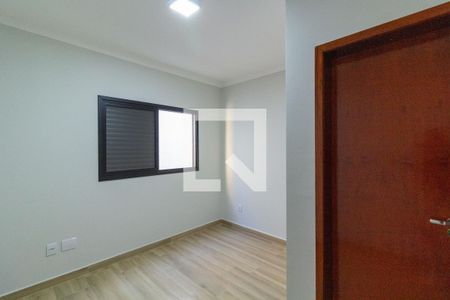 Casa à venda com 100m², 2 quartos e 2 vagasSuíte 2