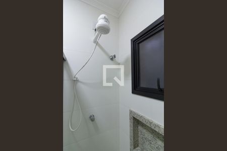 Casa à venda com 100m², 2 quartos e 2 vagasBanheiro da Suíte 2