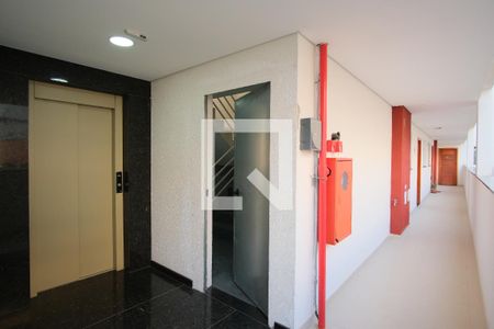 Apartamento para alugar com 40m², 2 quartos e sem vagaÁrea comum