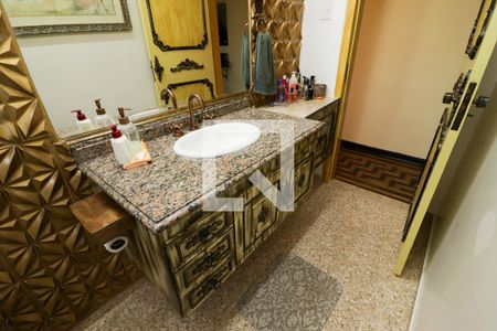 Casa para alugar com 400m², 3 quartos e 2 vagasBanheiro 1