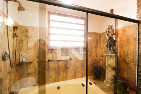 Casa para alugar com 400m², 3 quartos e 2 vagasBanheiro 2