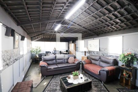 Casa para alugar com 400m², 3 quartos e 2 vagasEscritório