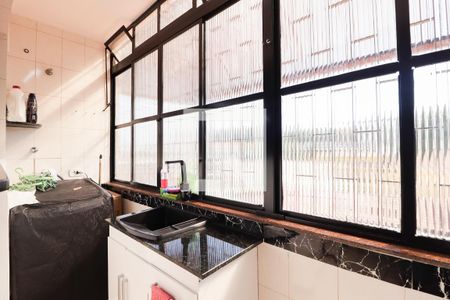 Casa para alugar com 400m², 3 quartos e 2 vagasCozinha e Área de Serviço