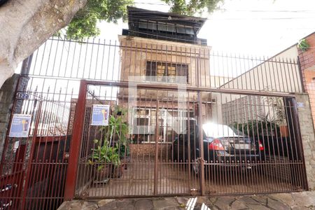 Casa para alugar com 400m², 3 quartos e 2 vagasFachada