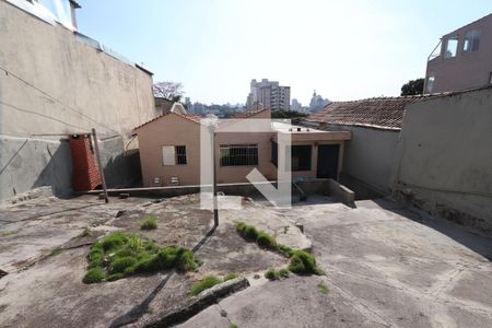 Casa à venda com 280m², 2 quartos e 1 vagaQuintal