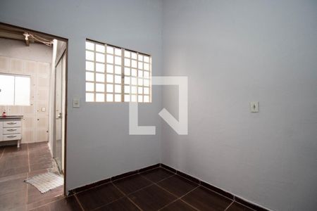 Quarto de casa para alugar com 2 quartos, 150m² em Setor Habitacional Sol Nascente (ceilândia), Brasília