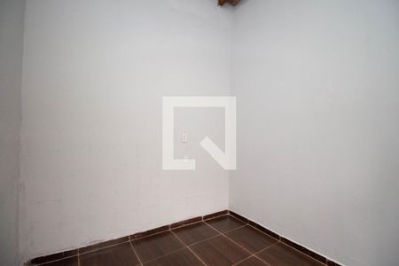 Quarto de casa para alugar com 2 quartos, 150m² em Setor Habitacional Sol Nascente (ceilândia), Brasília