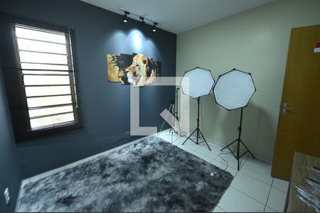 Casa para alugar com 96m², 3 quartos e 2 vagasQuarto