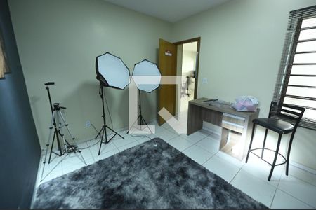 Casa para alugar com 96m², 3 quartos e 2 vagasQuarto