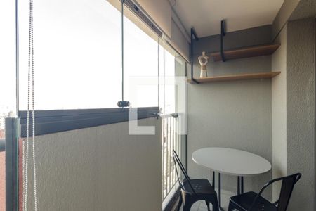 Studio para alugar com 25m², 1 quarto e sem vaga Studio para alugar com 25m², 1 quarto e sem vagaVaranda