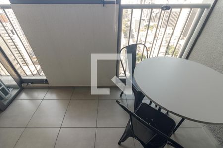 Studio para alugar com 25m², 1 quarto e sem vaga Studio para alugar com 25m², 1 quarto e sem vagaVaranda