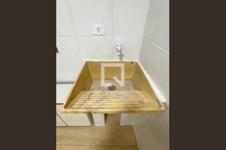 Casa para alugar com 60m², 2 quartos e 1 vagaÁrea de Serviço