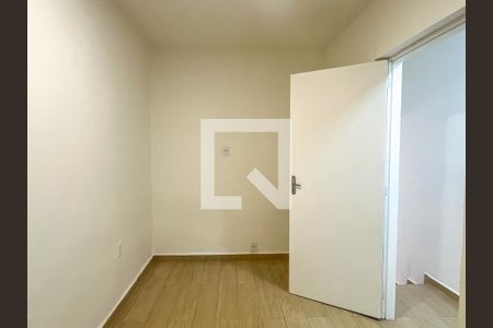 Quarto 1 de casa para alugar com 2 quartos, 60m² em Vila Pereira Cerca, São Paulo