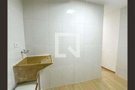 Casa para alugar com 60m², 2 quartos e 1 vagaÁrea de Serviço