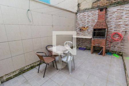 Casa à venda com 89m², 2 quartos e 2 vagasQuintal - churrasqueira