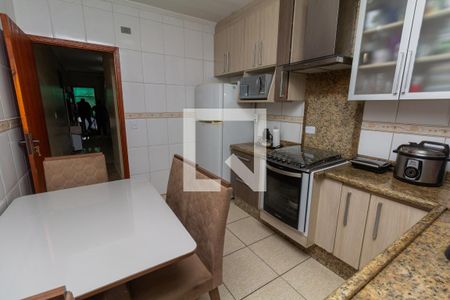 Casa à venda com 89m², 2 quartos e 2 vagasCozinha