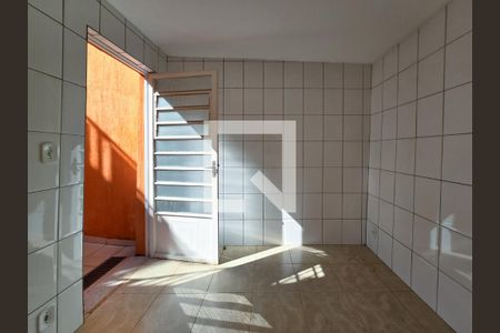 Casa à venda com 105m², 2 quartos e 1 vagaEdícula