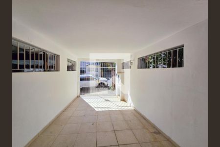 Casa à venda com 105m², 2 quartos e 1 vagaGaragem