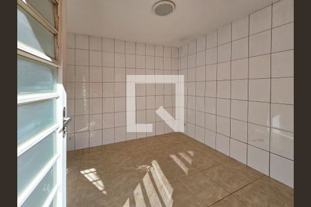 Casa à venda com 105m², 2 quartos e 1 vagaEdícula