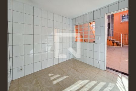 Casa à venda com 105m², 2 quartos e 1 vagaEdícula